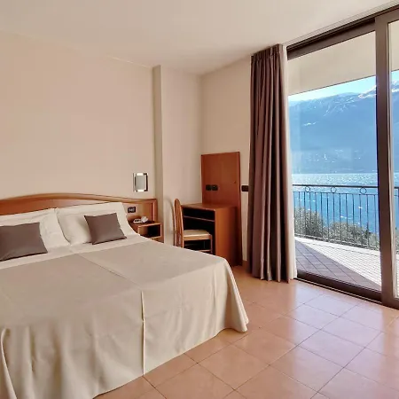 Otel Mercedes Limone sul Garda