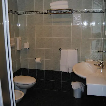 Mercedes Otel 3*