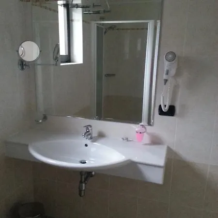 Otel Mercedes 3*