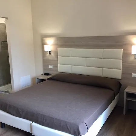 Mercedes Otel Limone sul Garda