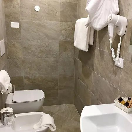 Mercedes Otel