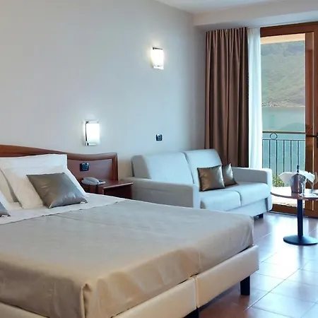 Mercedes Otel